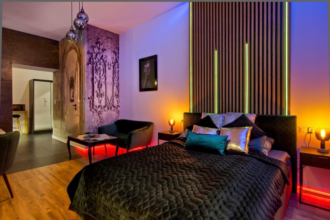 Apartament Czarny Z Jacuzzi Kraków Exteriör bild