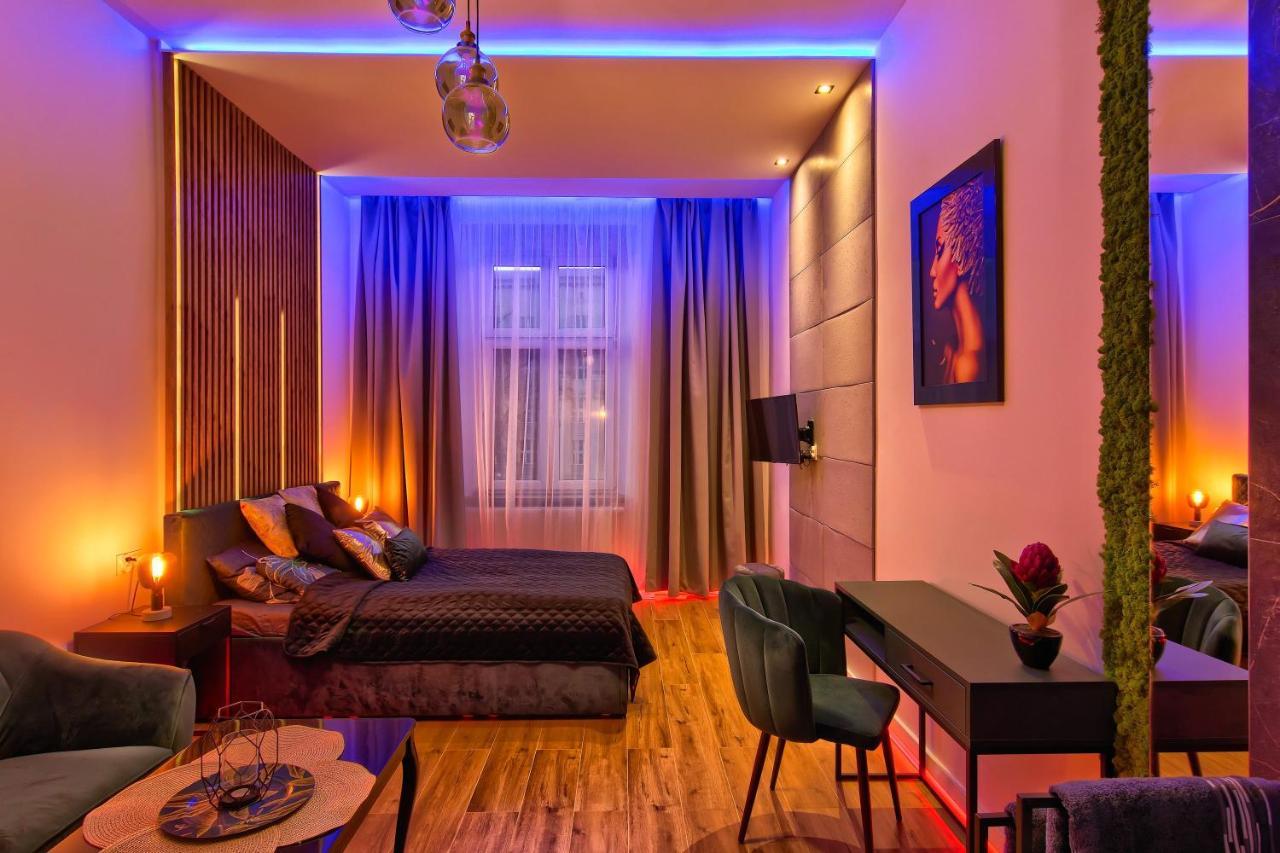 Apartament Czarny Z Jacuzzi Kraków Exteriör bild
